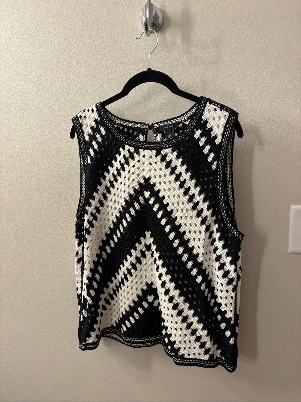 Halogen Black & White Crochet Chevron Tank